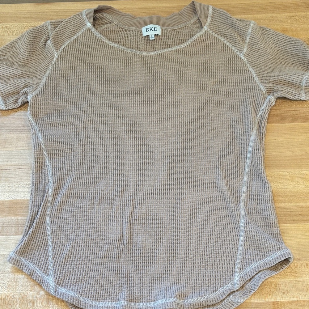 BKE Short Sleeve Waffle Knit Tee in Taupe